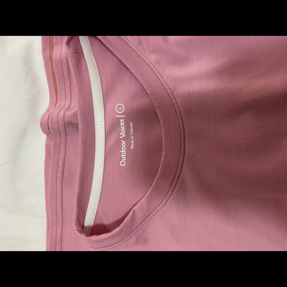Outdoor Voices pink top